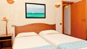 Apartment, 3 Bedrooms | 3 bedrooms - Fantastico Baia de Bahas Residence Sea View 2 Bedroom Sleeps 6 (Golfo Aranci)