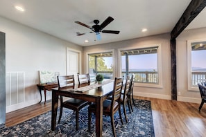 House, Multiple Beds, Hot Tub | Dining