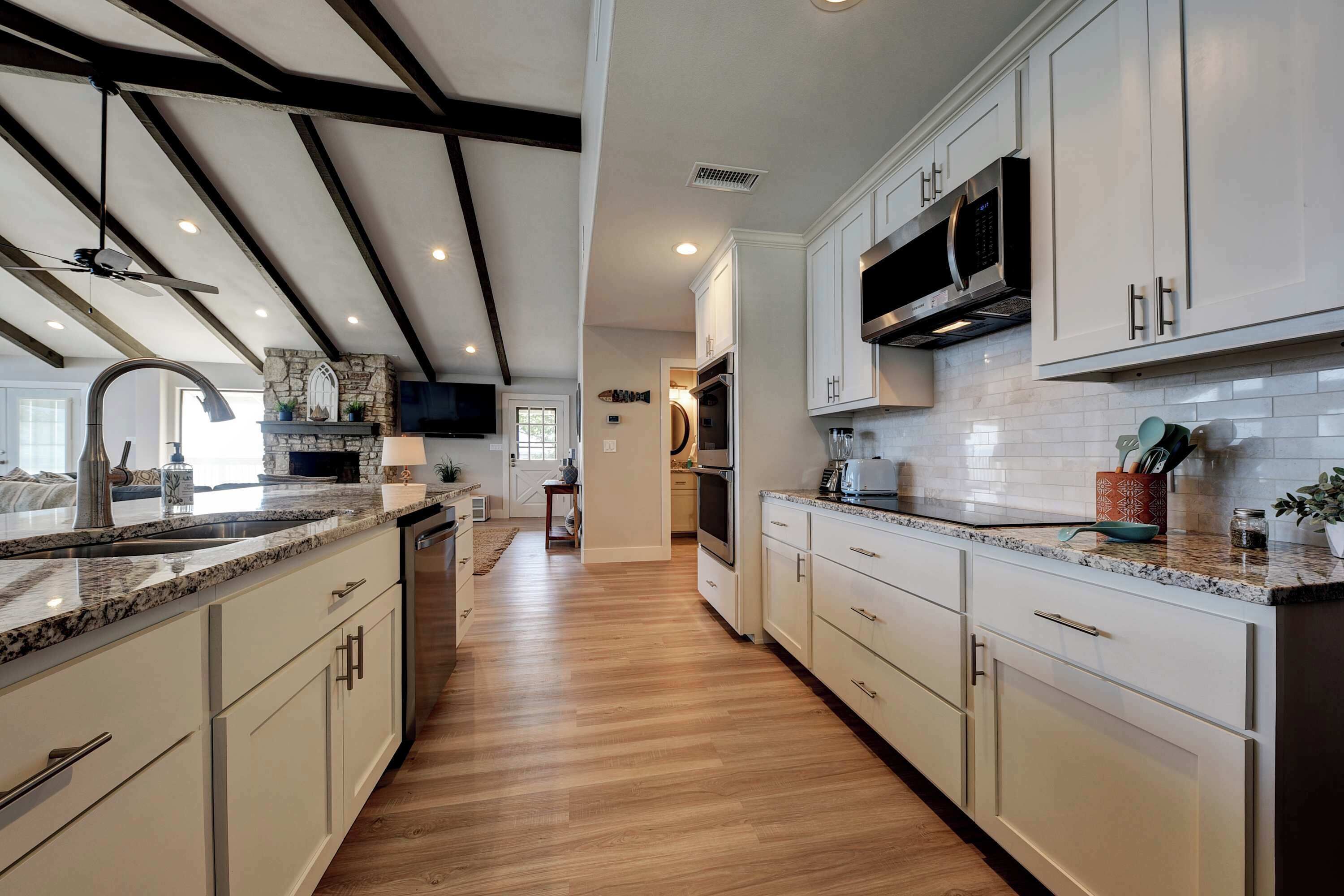 獨棟房屋, 多 張床, 熱水浴缸 | 私人廚房 | 電冰箱、微波爐、烤箱、爐台