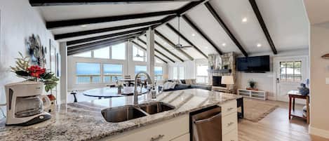 Ferienhaus, Mehrere Betten, Whirlpool | Eigene Küche | Kühlschrank, Mikrowelle, Ofen, Herdplatte