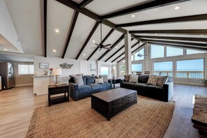 House, Multiple Beds, Hot Tub | Living area | TV, fireplace