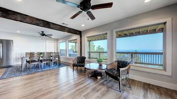 Huis, Meerdere bedden, bubbelbad | Interieur