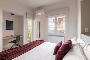 1 habitación, escritorio, tabla de planchar con plancha y wifi gratis 