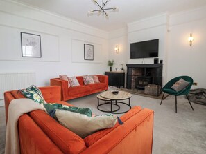 Cottage | Interior