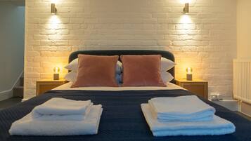 3 bedrooms, iron/ironing board, free WiFi