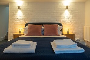3 chambres, fer et planche à repasser, Wi-Fi gratuit