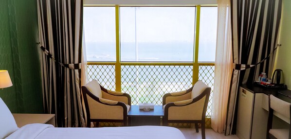 普通套房 | 高級寢具、迷你吧、布置獨特、書桌