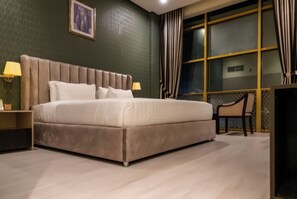 Familien-Suite | Hochwertige Bettwaren, Minibar, individuell eingerichtet, Schreibtisch