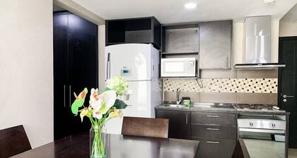 Piso 17 Penthouse con Vista Increíble! Puerto Santa Ana