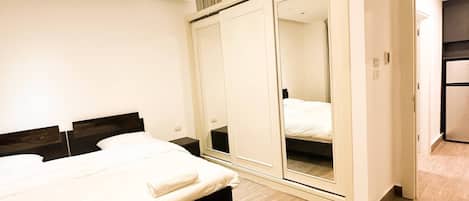 Apartment, 1 Bedroom, Accessible, Smoking | 1 bedroom