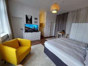 1 bedroom, WiFi, bed sheets - Fully equipped apartment in the center of Erfurt incl. parking space (Erfurt)