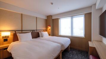 1 bedroom, in-room safe, desk, laptop workspace