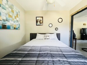 2 bedrooms, iron/ironing board, free WiFi, bed sheets