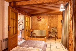 2 chambres, fer et planche à repasser, Wi-Fi