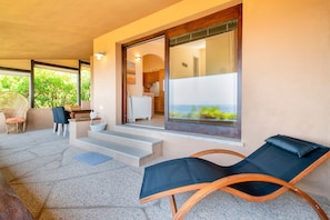 Interior - Villa 'Amalthea' with Sea View, Private Terrace and Wi-Fi (Costa Paradiso)