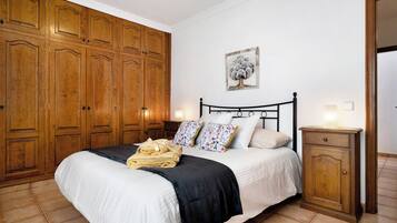 4 habitaciones, tabla de planchar con plancha y wifi gratis