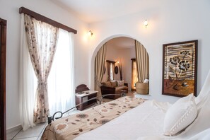 1 bedroom, free WiFi, bed sheets - Apartment In A Hotel 'Sun Rock - Villa Menexes' with Sea View, Wi-Fi and Air Conditioning (Naxos)