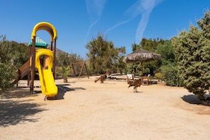 Children’s area - Apartment In A Hotel 'Sun Rock Boutique - Villa Pansy' with Private Terrace and Air Conditioning (Naxos)