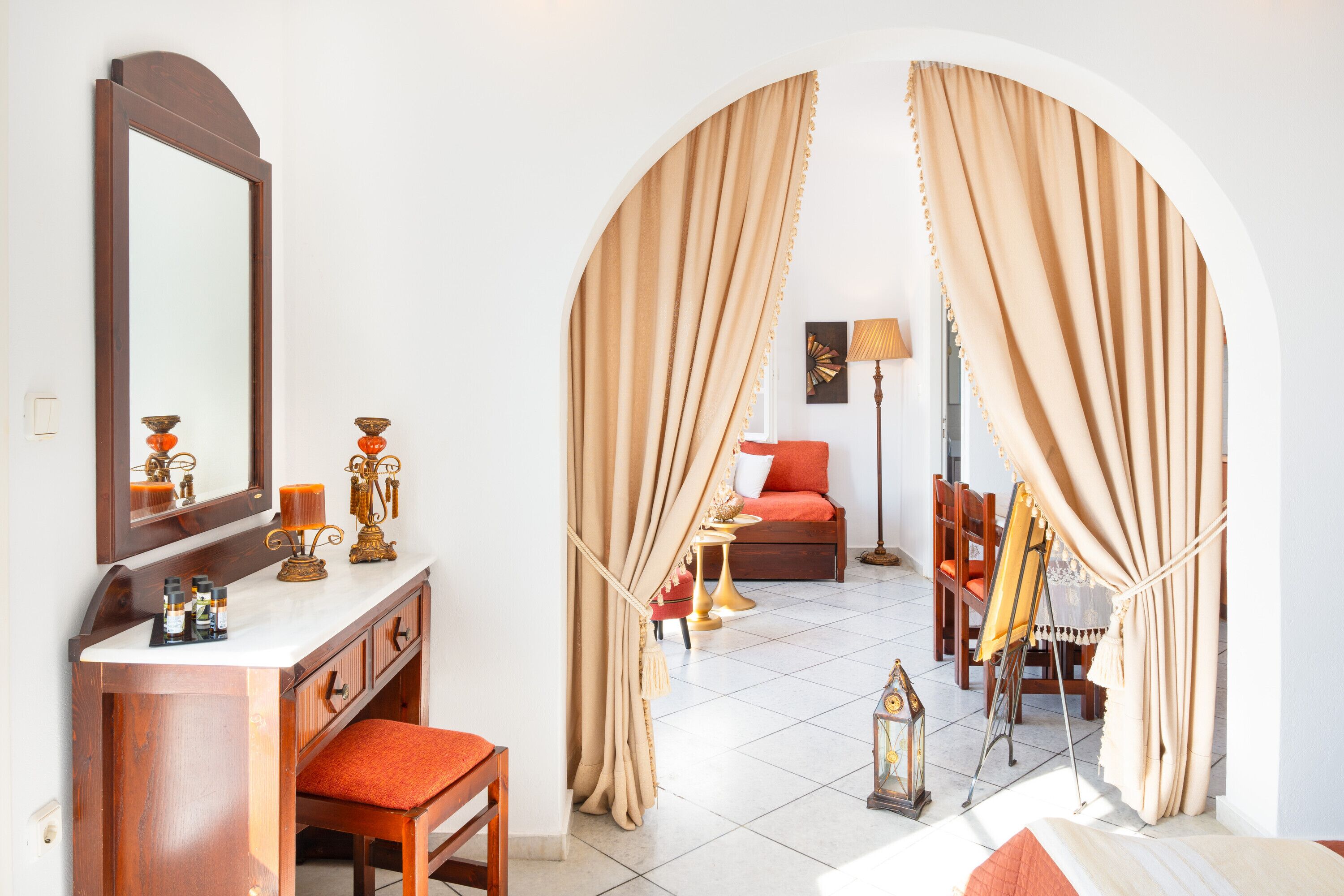 1 室のベッドルーム、WiFi (無料)、ベッドシーツ