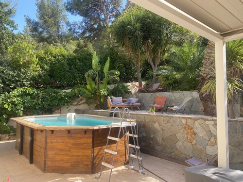 Superbe villa avec piscine, à 10 min de la plage