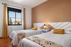 3 habitaciones, tabla de planchar con plancha y wifi gratis