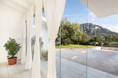 Holiday Home 'Domo Bonaeras' with Mountain View, Wi-Fi and Air Conditioning