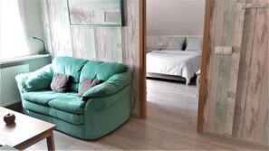 1 chambre, fer et planche à repasser, Wi-Fi gratuit, draps fournis