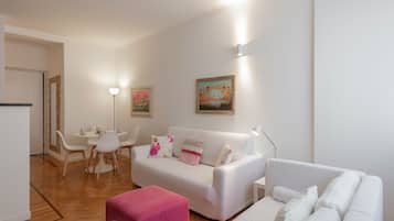 Apartment | Living area