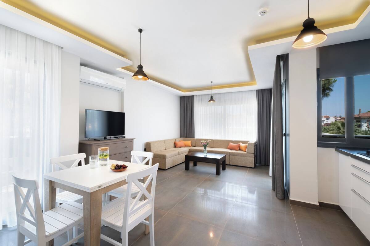 Deluxe Room, 1 Queen Bed with Sofa bed, Garden View | 1 bedroom, blackout curtains, free WiFi, bed sheets