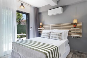 Comfort Room, 1 Queen Bed, Garden View | Blackout drapes, free WiFi, bed sheets - Villa Lui Hotel Alaçatı (Cesme)