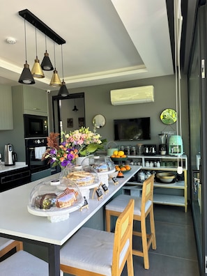 Cafe - Villa Lui Hotel Alaçatı (Cesme)