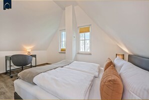 2 slaapkamers, een bureau, een strijkplank/strijkijzer, gratis wifi