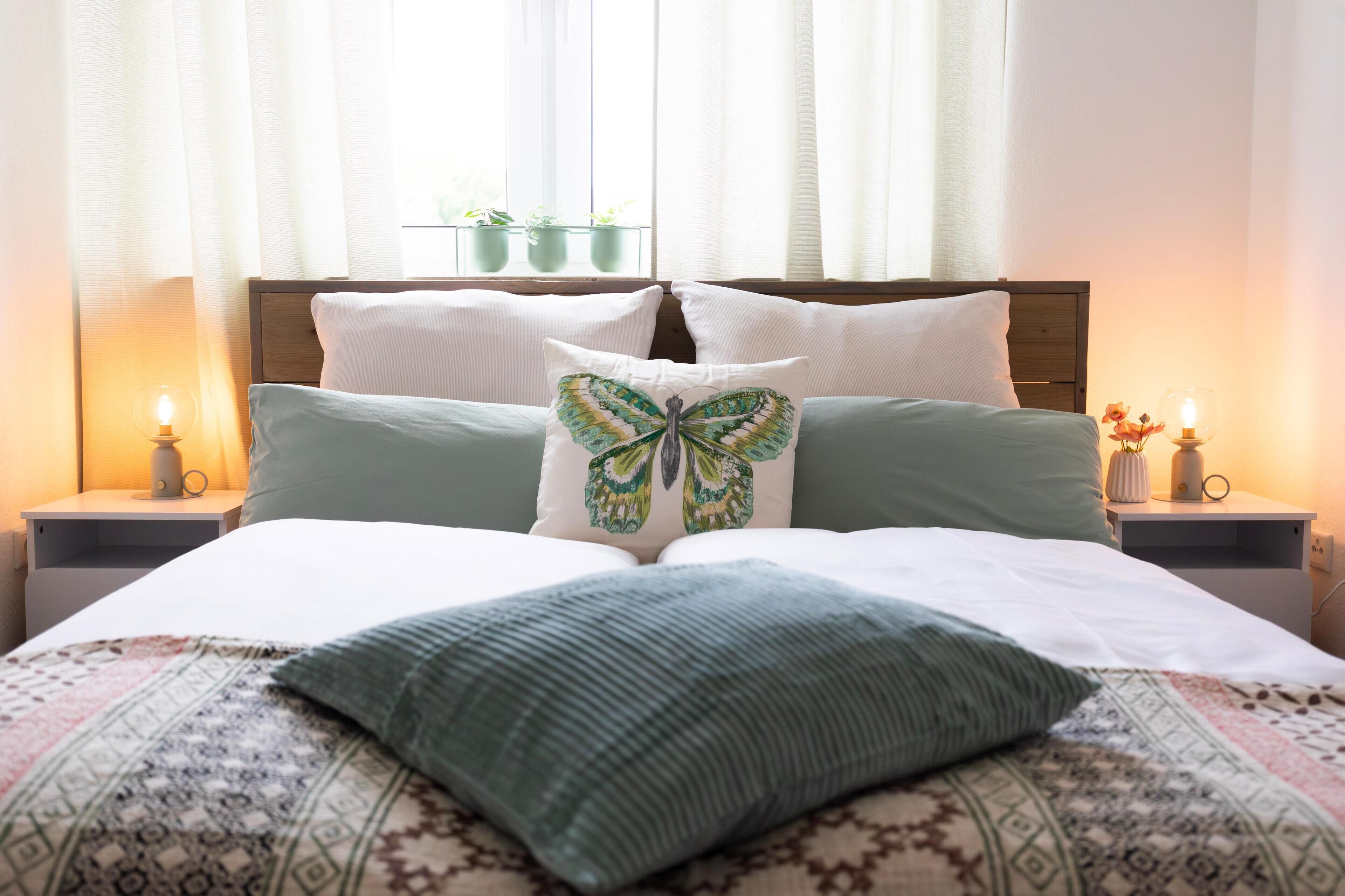 2 bedrooms, iron/ironing board, travel crib, free WiFi