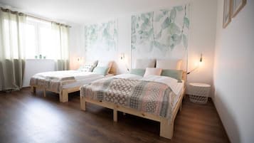 2 Schlafzimmer, Bügeleisen/Bügelbrett, Reisekinderbett, kostenloses WLAN
