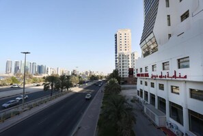 واجهة المنشأة