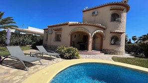 Pool - T-0223, Buganvilla, very well maintained villa in Els Poblets (VC)