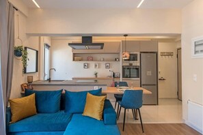 テレビ、書斎 / ワークスペース