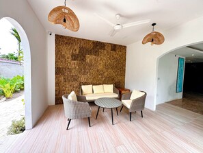 Front of property - Sands Garden Hotel (Thoddoo)