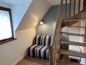 Interior - Modern Cottage for 6 in Cabourg, near Beach & Thalassotherapy - WiFi & Parking (Cabourg)