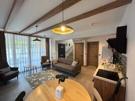 Basic Villa | Living room | LED TV