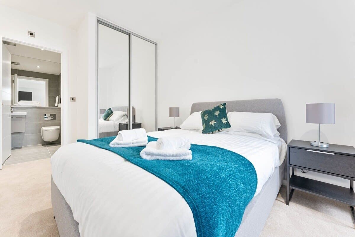 2 slaapkamers, een strijkplank/strijkijzer, wifi, beddengoed