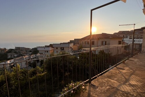 Nice apartment in the historic center of Fuscaldo for families