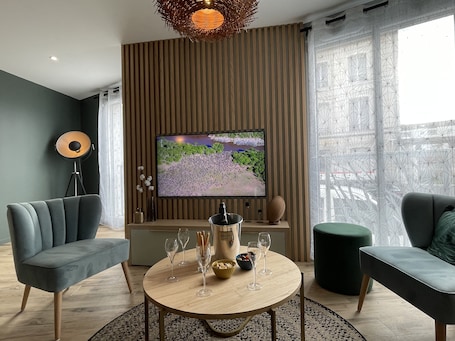 Interior. Eseozone un T3 ou il Fait bon Vivre