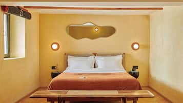 Ropa de cama de alta calidad, cubrecamas y escritorio