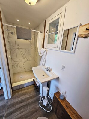 Cabaña estándar | Baño | Toallas