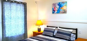 3 bedrooms, iron/ironing board, free WiFi, bed sheets - Villa del Sur - 3BD/2BA House in Brownsville (Brownsville)