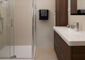 Apartment, 2 Bedrooms, Balcony, City View | Bathroom - Apartment La Prima Olivia (Zadar)