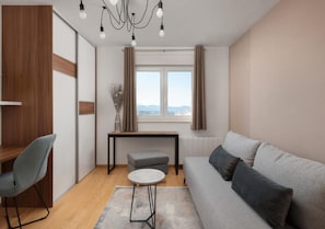 Apartamento, 2 quartos, sacada, vista para a cidade | 2 quartos