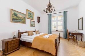 2 多间卧室、熨斗/熨衣板、WiFi、床单