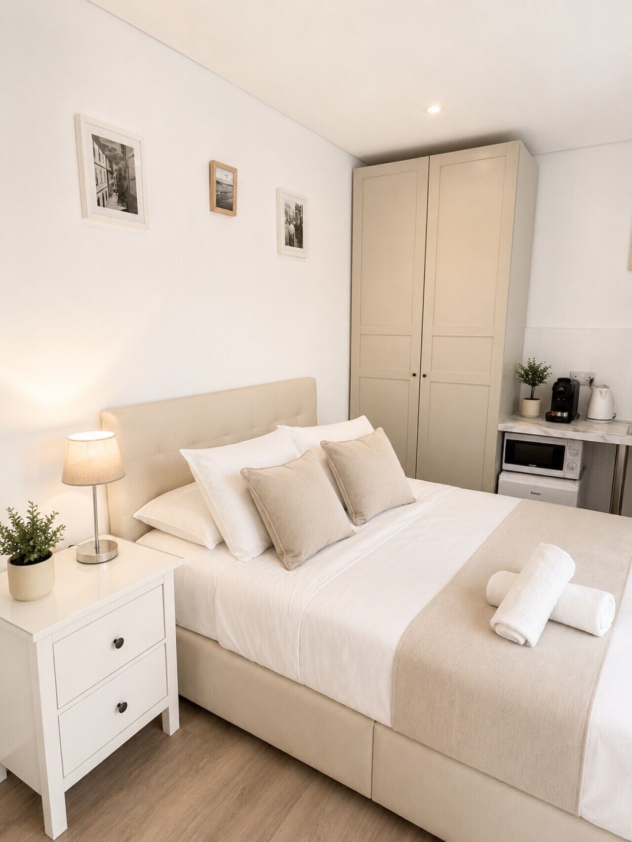 1 bedroom, iron/ironing board, travel cot, WiFi